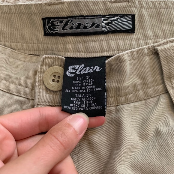 Shorts - Picture 2 of 3